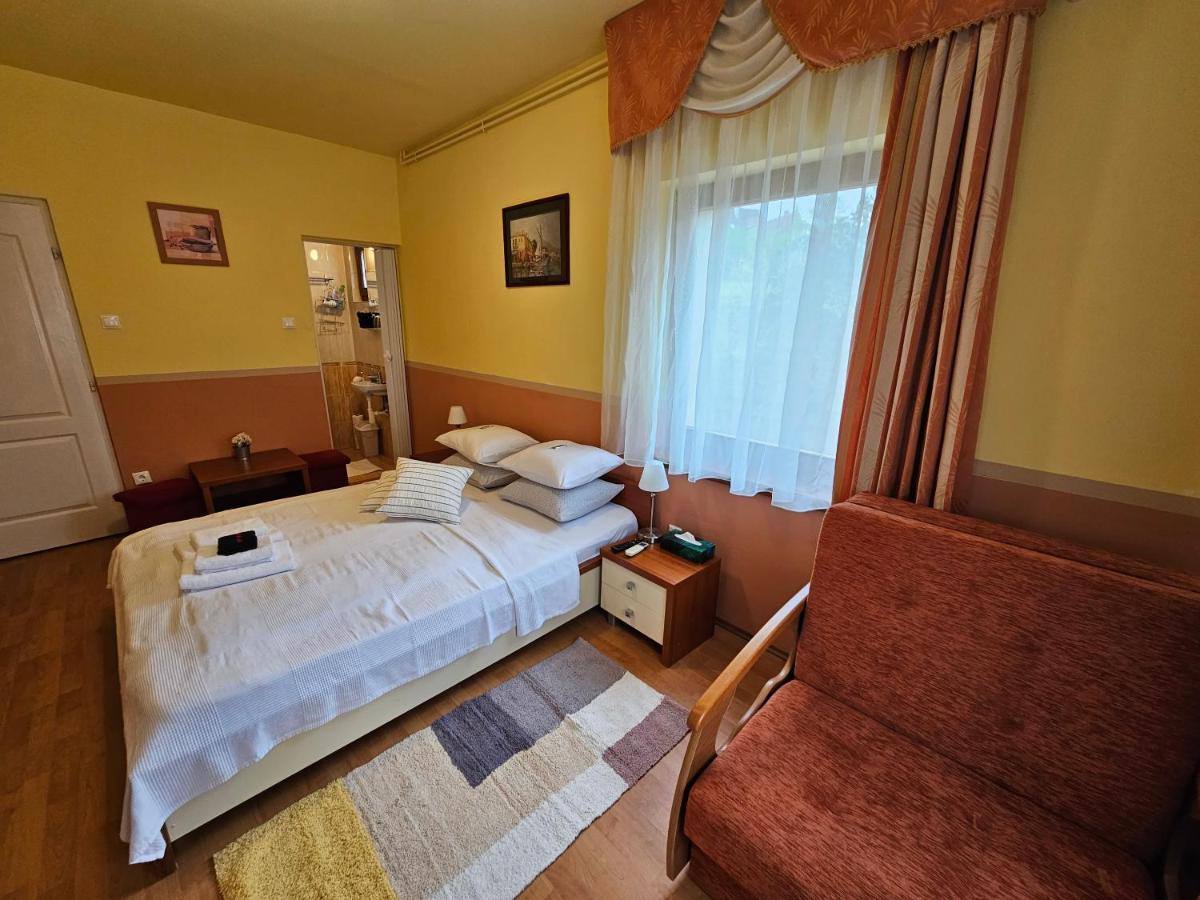 Готель Abigel 2 Vendeghaz Мішкольц Екстер'єр фото